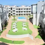 شقة Candy Pop - Ac, High Speed Internet ,desk With Natural Light, Pool And Two Terraces