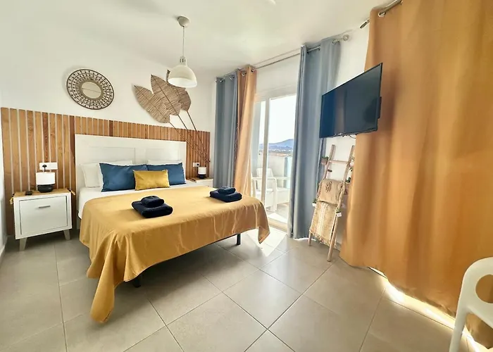Appartamento Candy Pop - Ac, High Speed Internet ,desk With Natural Light, Pool And Two Terraces