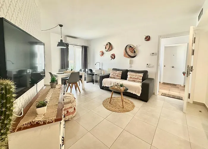 Candy Pop - Ac, High Speed Internet ,desk With Natural Light, Pool And Two Terraces Appartamento Corralejo