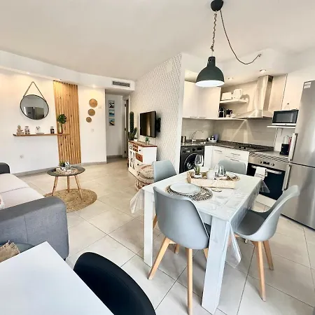 Appartement Candy Pop - Ac, High Speed Internet ,desk With Natural Light, Pool And Two Terraces