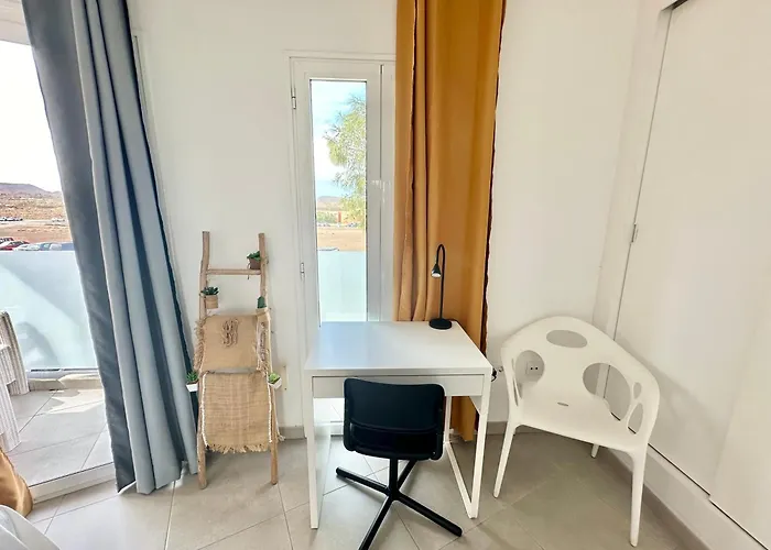 Candy Pop - Ac, High Speed Internet ,desk With Natural Light, Pool And Two Terraces Διαμέρισμα Κοραλέχο